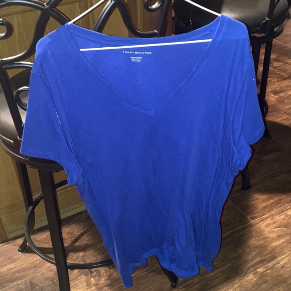 Tommy Hilfiger Tops - Tommy Hilfiger Women’s Royal Blue V-Neck Short Sleeve Tee